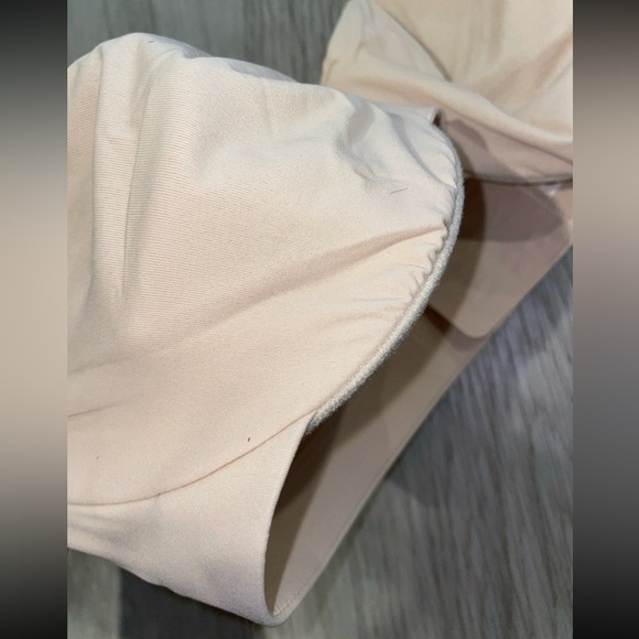 Minimizer Bra - Picture 3 of 5